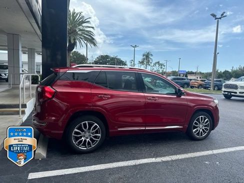 Used 2023 GMC Terrain Denali AWD/4WD image 4
