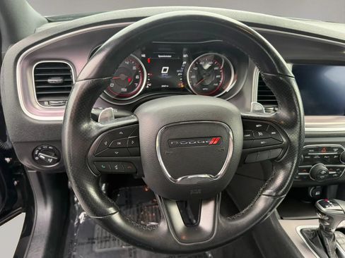 Used 2019 Dodge Charger SXT AWD/4WD image 18