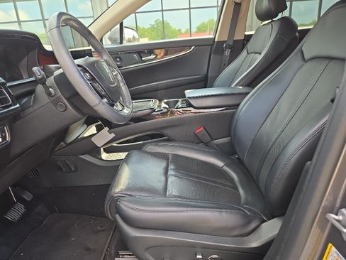 Used 2022 Lincoln Nautilus Reserve w/ Equipment Group 201A AWD/4WD image 10