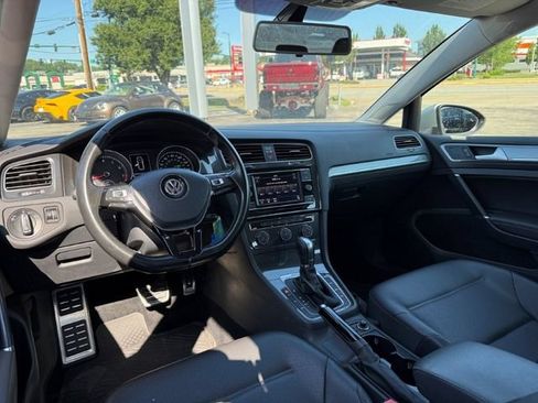 Used 2019 Volkswagen Golf Alltrack S AWD/4WD image 18