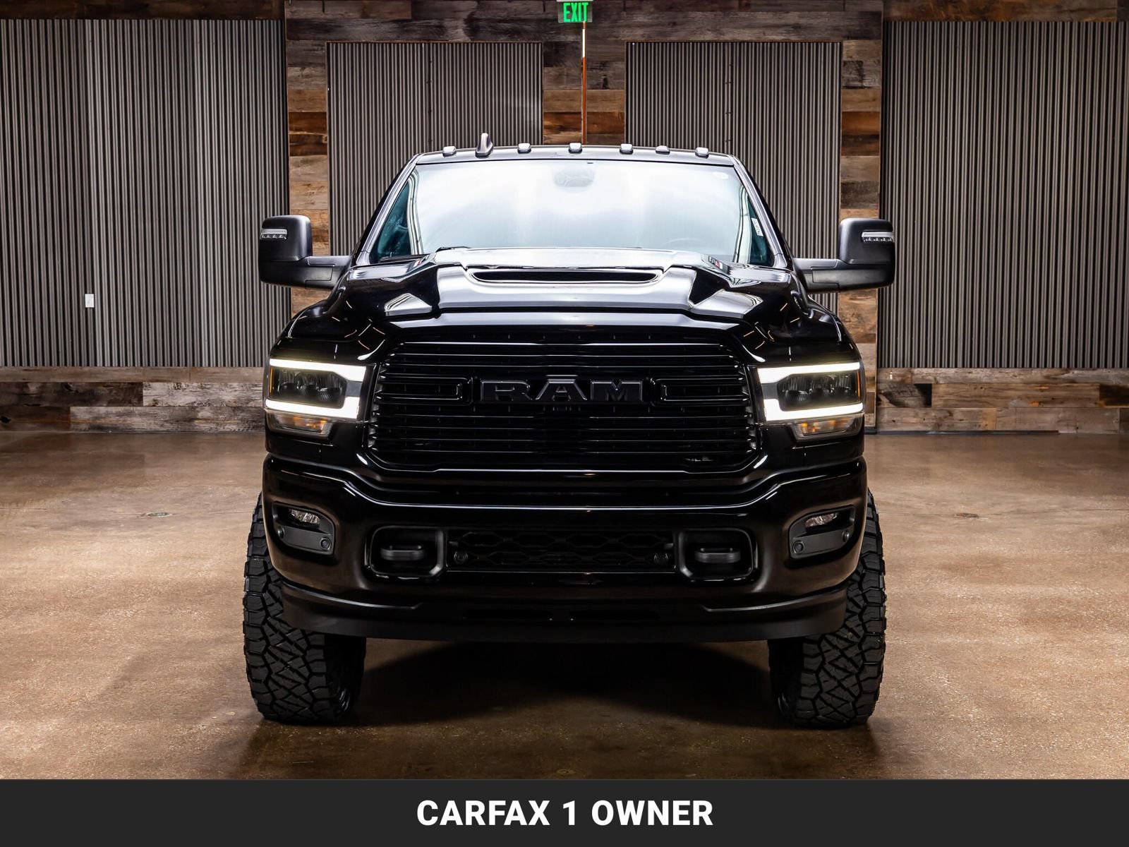 Used 2024 RAM 2500 Laramie w/ Night Edition AWD/4WD image 4