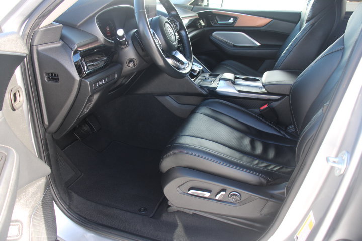 Used 2022 Acura MDX w/ Technology Package AWD/4WD image 11