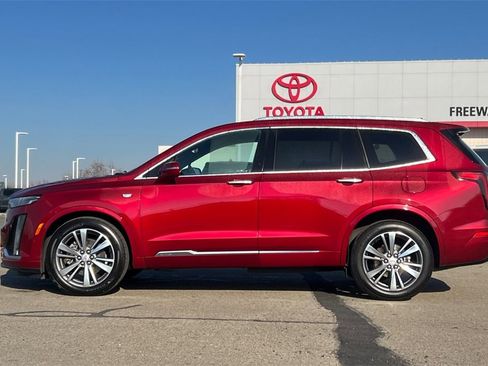 Used 2020 Cadillac XT6 Premium Luxury w/ Platinum Package image 9