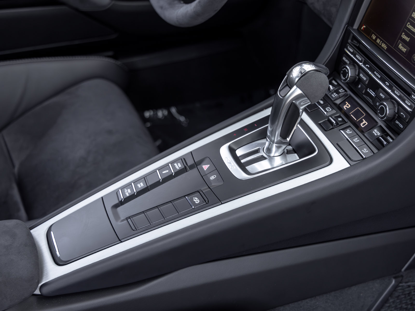 Certified 2015 Porsche 911 GT3 RWD image 44