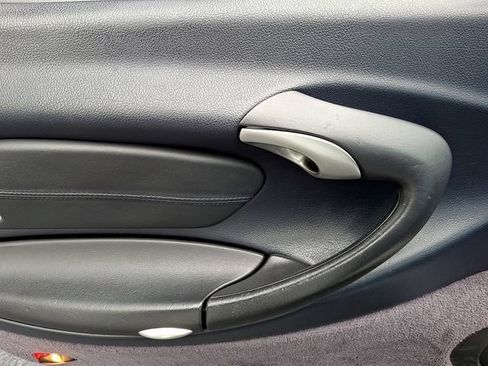 Used 2002 Porsche 911 Carrera RWD image 17