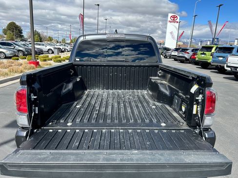 Certified 2021 Toyota Tacoma TRD Off-Road w/ TRD Premium Off Road Package image 25