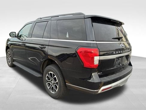 Used 2024 Ford Expedition XLT AWD/4WD image 3