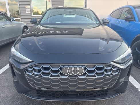 Used 2025 Audi A5 2.0T Premium w/ Convenience Package AWD/4WD image 2