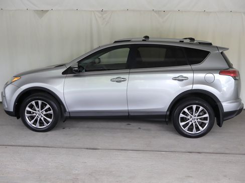 Used 2016 Toyota RAV4 Limited AWD/4WD image 24