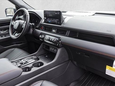 New 2025 Honda Pilot TrailSport image 29