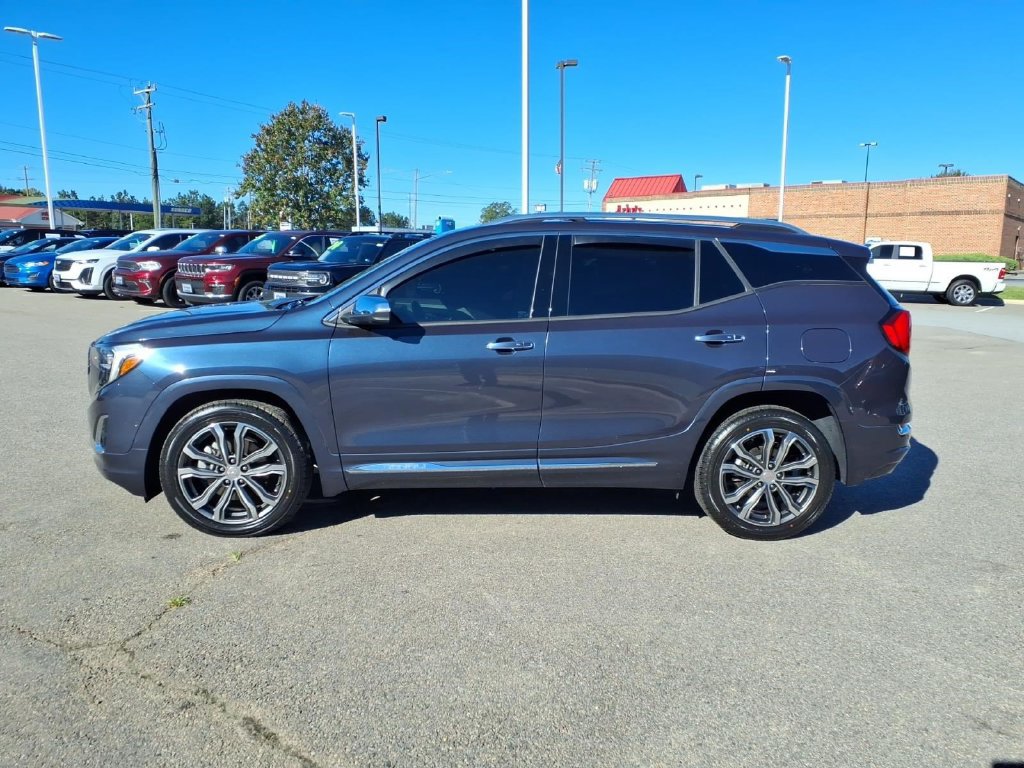Used 2019 GMC Terrain Denali w/ Advanced Safety Package FWD image 7