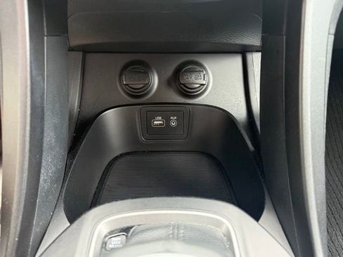 Used 2018 Hyundai Santa Fe Sport FWD image 28