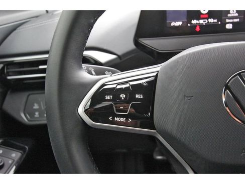 Used 2023 Volkswagen ID.4 Pro S Plus AWD/4WD image 19