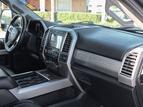 Used 2017 Ford F450 Lariat w/ Lariat Ultimate Package AWD/4WD image 47