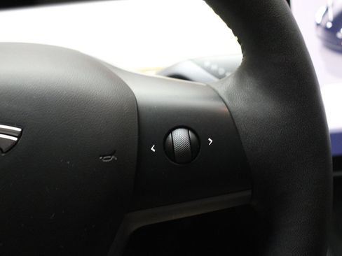 Used 2023 Tesla Model Y Long Range image 50