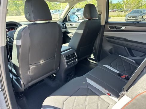 New 2026 Volkswagen Atlas Peak Edition AWD/4WD image 17