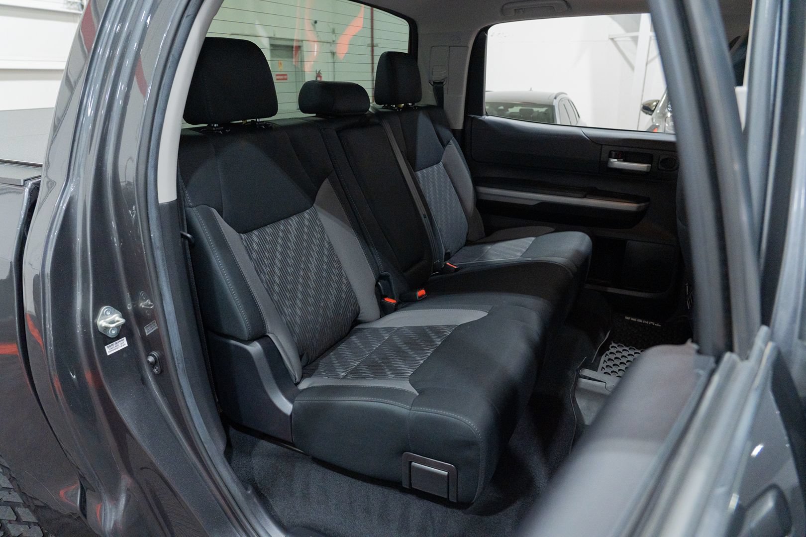 Used 2019 Toyota Tundra SR5 AWD/4WD image 30