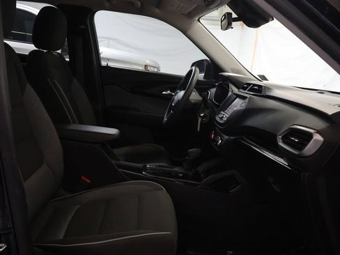 Used 2021 Chevrolet TrailBlazer LS FWD image 10