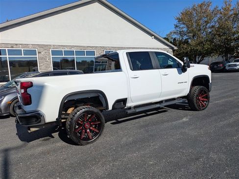 Used 2021 Chevrolet Silverado 2500 LT w/ Z71 Off-Road Package image 9