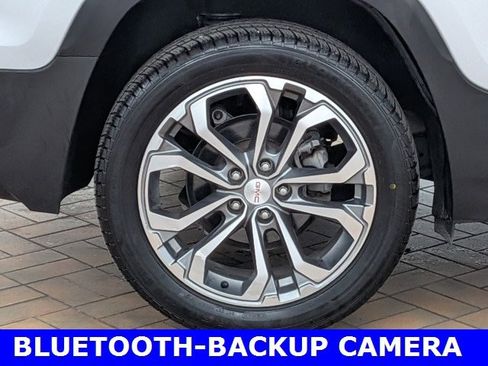 Used 2018 GMC Terrain SLT image 11