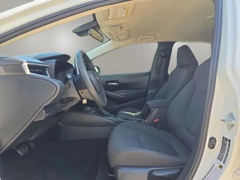 Used 2020 Toyota Corolla LE FWD image 14