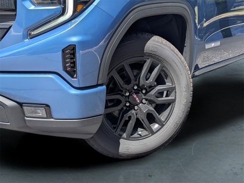 New 2025 GMC Sierra 1500 Elevation image 5