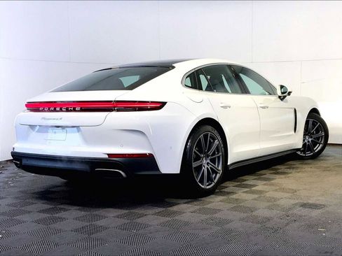 Certified 2025 Porsche Panamera 4 image 7
