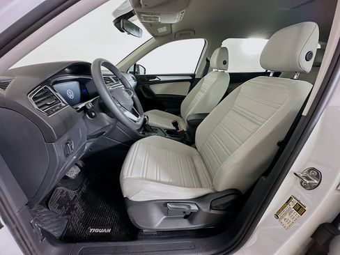 Used 2023 Volkswagen Tiguan S image 13