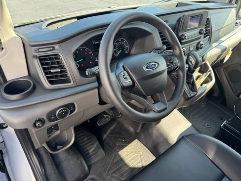 New 2025 Ford Transit 250 148 Medium Roof image 16