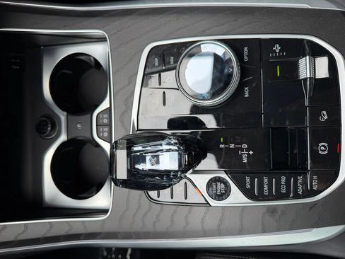 Used 2022 BMW X7 M50i w/ Dynamic Handling Package AWD/4WD image 26