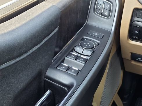 Used 2023 Ford F250 Lariat w/ Chrome Package AWD/4WD image 14