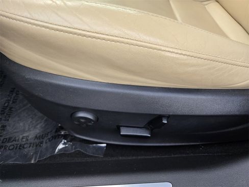 Used 2015 Tesla Model S P90D image 23