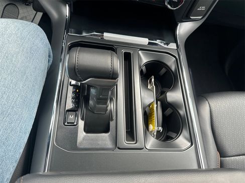 New 2025 Ford F150 Lariat w/ Equipment Group 501A Mid image 25