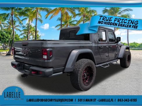 Used 2022 Jeep Gladiator Rubicon w/ Cold Weather Group AWD/4WD image 4
