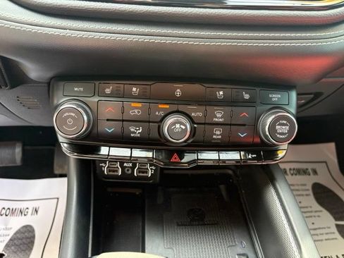 Used 2024 Dodge Durango SRT AWD/4WD image 21