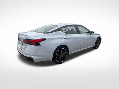 Certified 2023 Nissan Altima 2.5 SR image 44