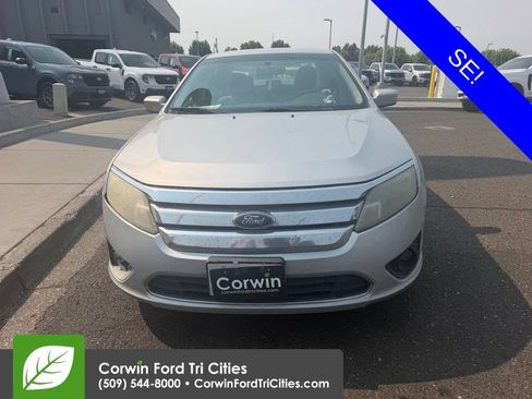 Used 2010 Ford Fusion SE FWD image 1