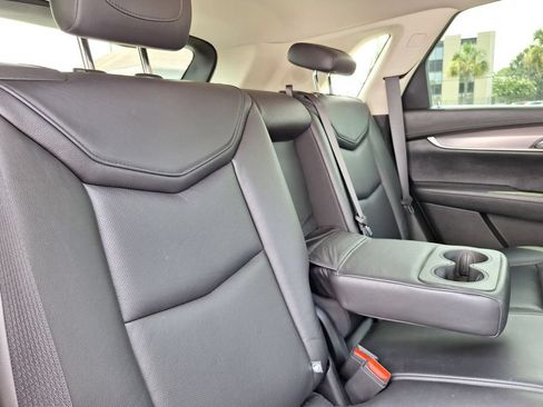 Used 2018 Cadillac XT5 Premium Luxury FWD image 31