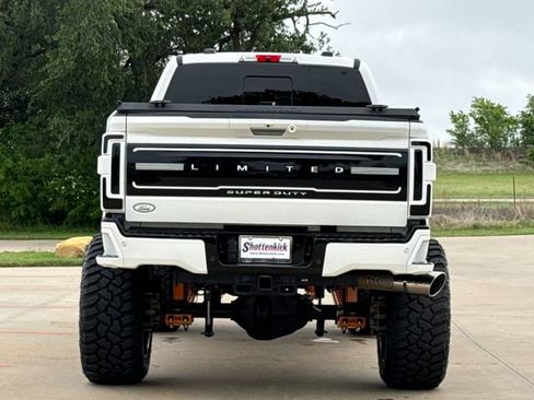Used 2024 Ford F250 Limited w/ FX4 Off-Road Package image 7