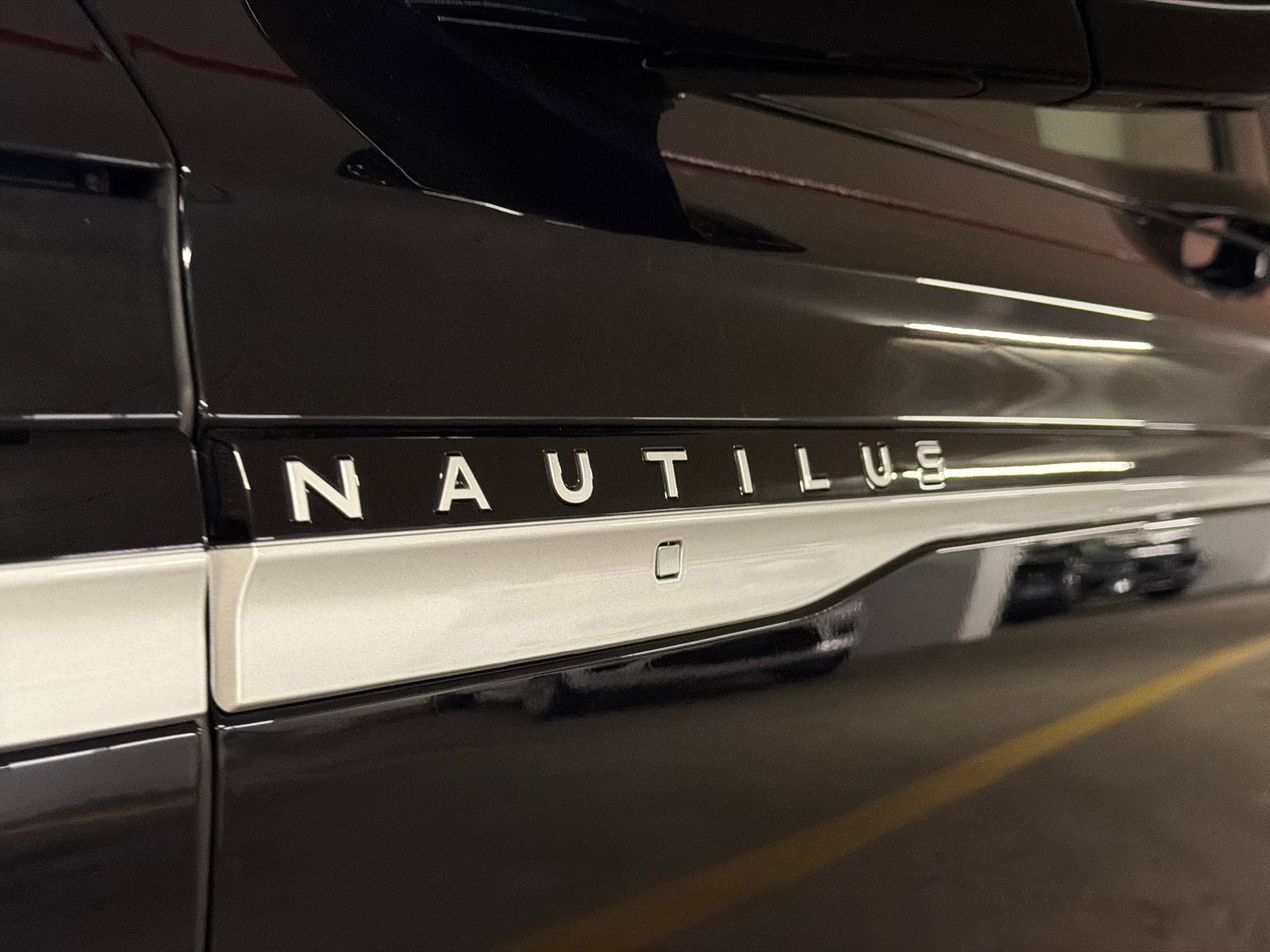 New 2026 Lincoln Nautilus Premier AWD/4WD image 14