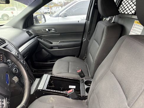 Used 2018 Ford Explorer 4WD Police Interceptor image 15