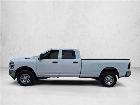 Used 2025 RAM 2500 Tradesman w/ Chrome Appearance Group AWD/4WD image 8
