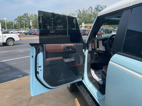 Used 2023 Ford Bronco Heritage Edition AWD/4WD image 18