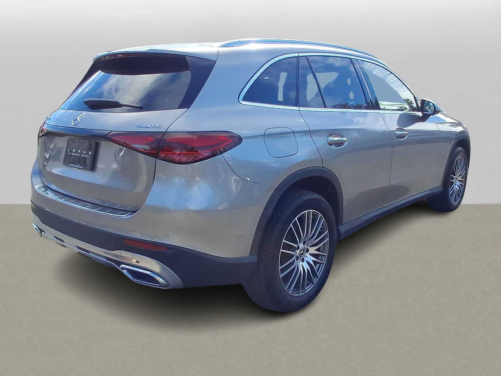 Used 2023 Mercedes-Benz GLC 300 4MATIC image 31