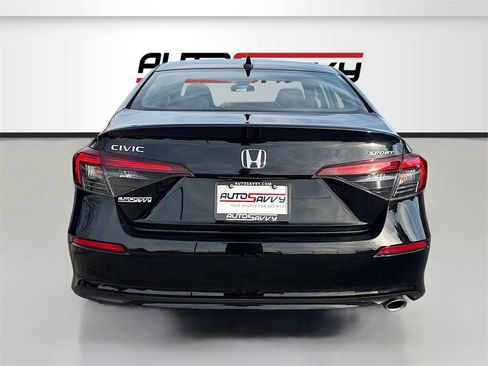 Used 2025 Honda Civic Sport image 6