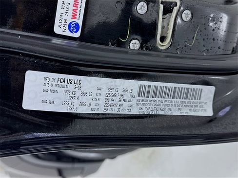 Used 2019 Jeep Cherokee Latitude Plus image 18