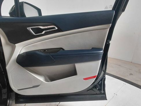 Used 2023 Kia Sportage EX AWD/4WD image 14