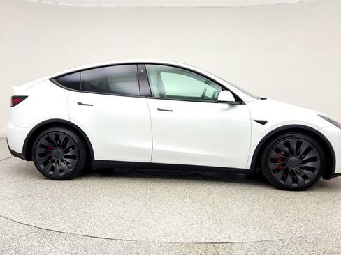 Used 2022 Tesla Model Y Performance AWD/4WD image 4