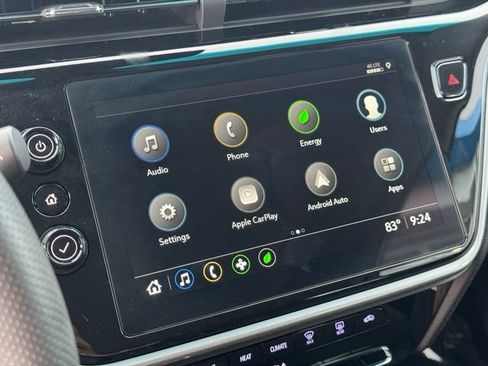 Used 2023 Chevrolet Bolt LT FWD image 2