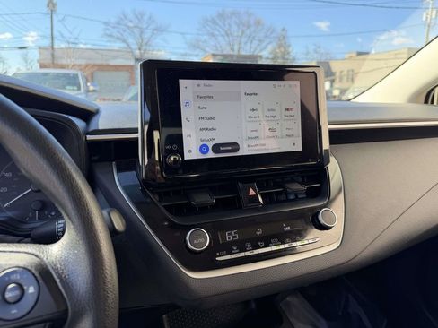 Used 2023 Toyota Corolla LE FWD image 24